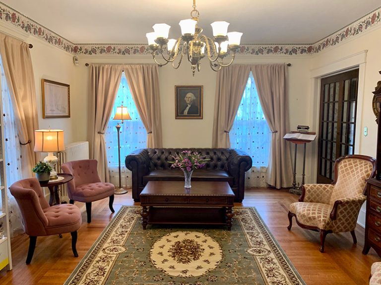 grand colonial parlor room